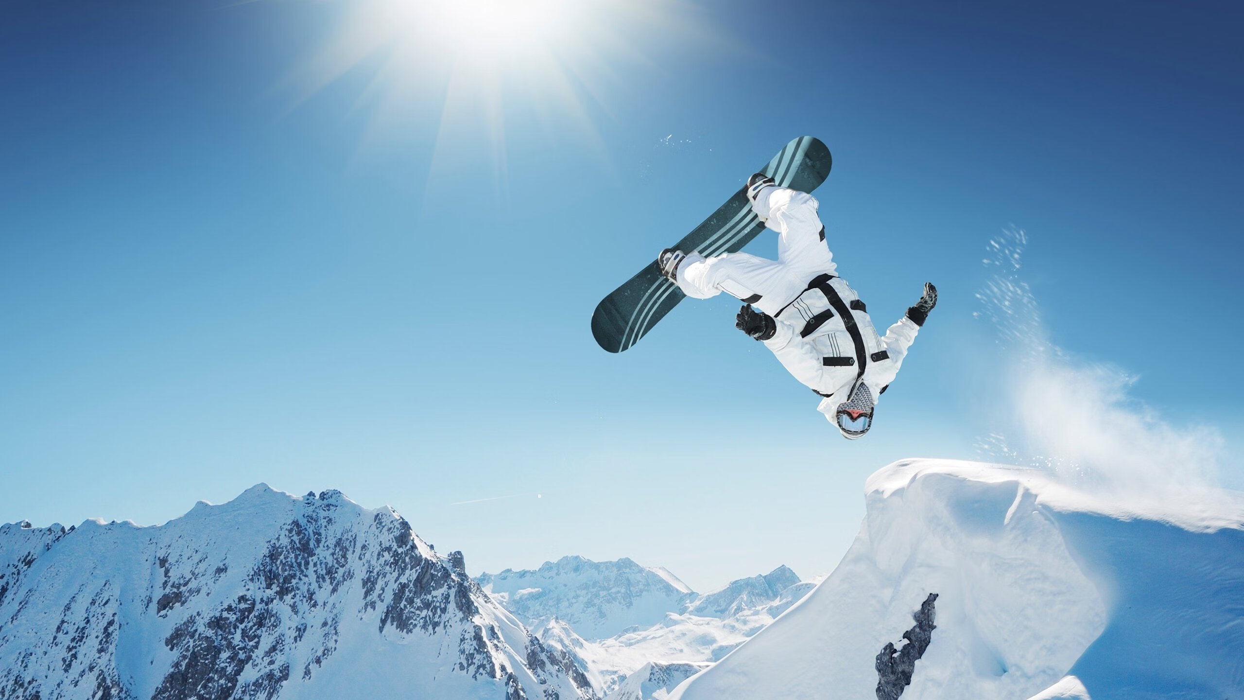 全国羽毛球锦标赛圆满落幕,新秀选手勇夺男单冠军